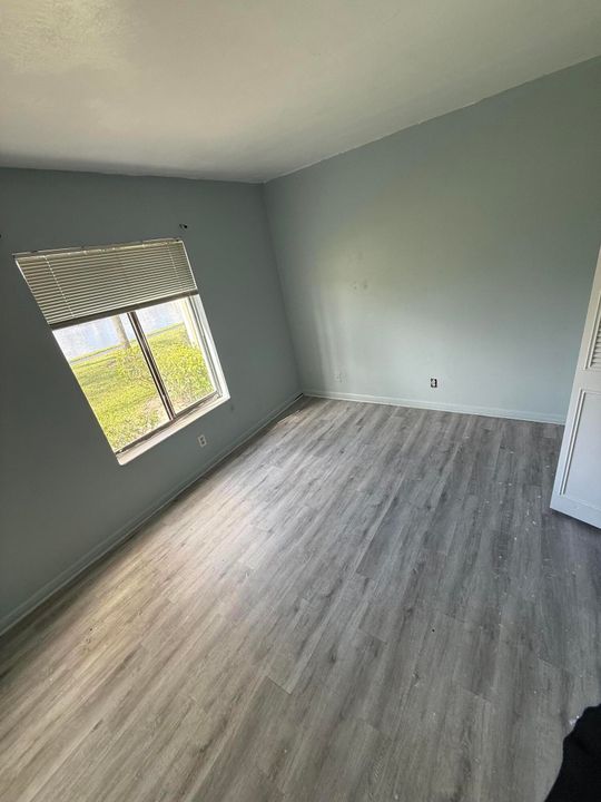 Active With Contract: $1,850 (2 beds, 2 baths, 1104 Square Feet)