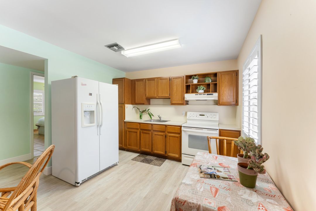 Activo con contrato: $1,195,000 (5 camas, 3 baños, 2743 Pies cuadrados)