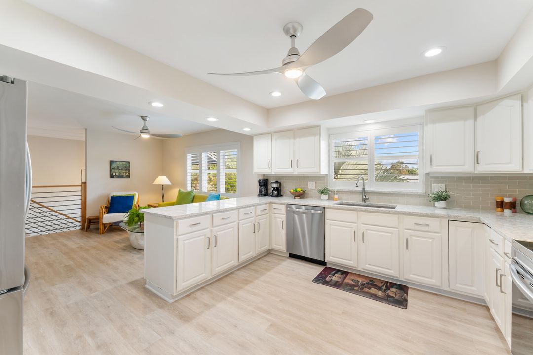 Activo con contrato: $1,195,000 (5 camas, 3 baños, 2743 Pies cuadrados)