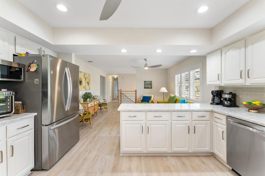 Activo con contrato: $1,195,000 (5 camas, 3 baños, 2743 Pies cuadrados)