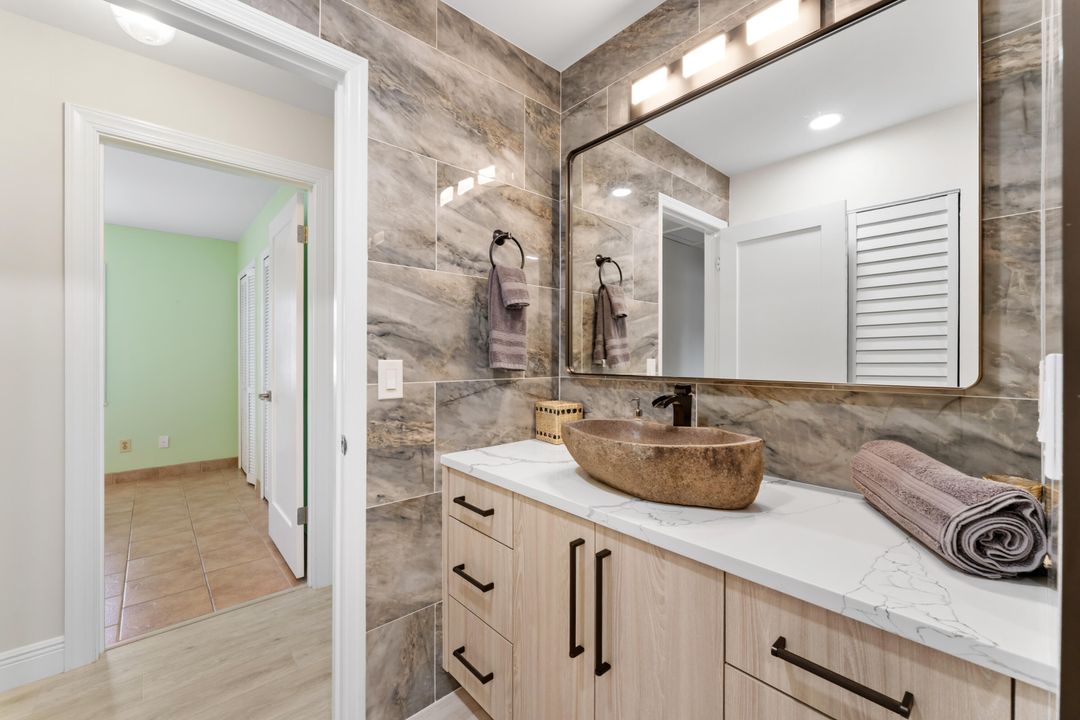 Activo con contrato: $1,195,000 (5 camas, 3 baños, 2743 Pies cuadrados)