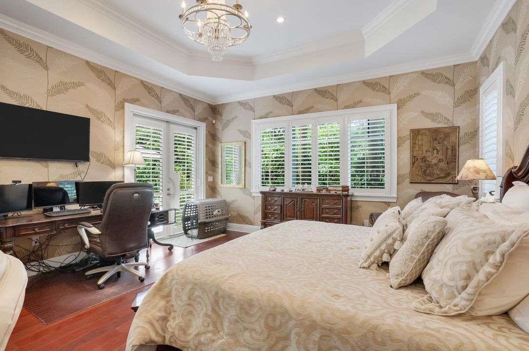 For Sale: $3,265,000 (5 beds, 5 baths, 4182 Square Feet)