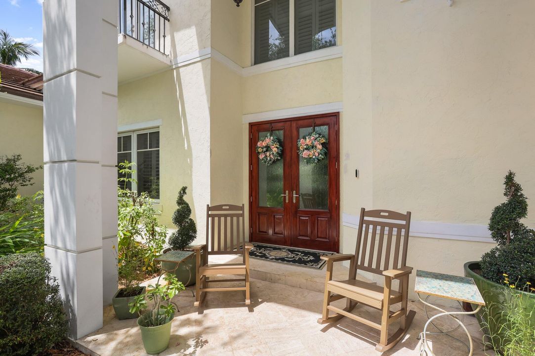 For Sale: $3,265,000 (5 beds, 5 baths, 4182 Square Feet)