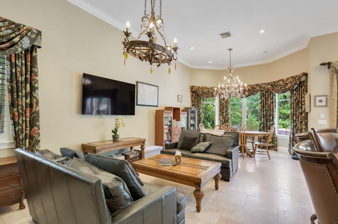 For Sale: $3,265,000 (5 beds, 5 baths, 4182 Square Feet)