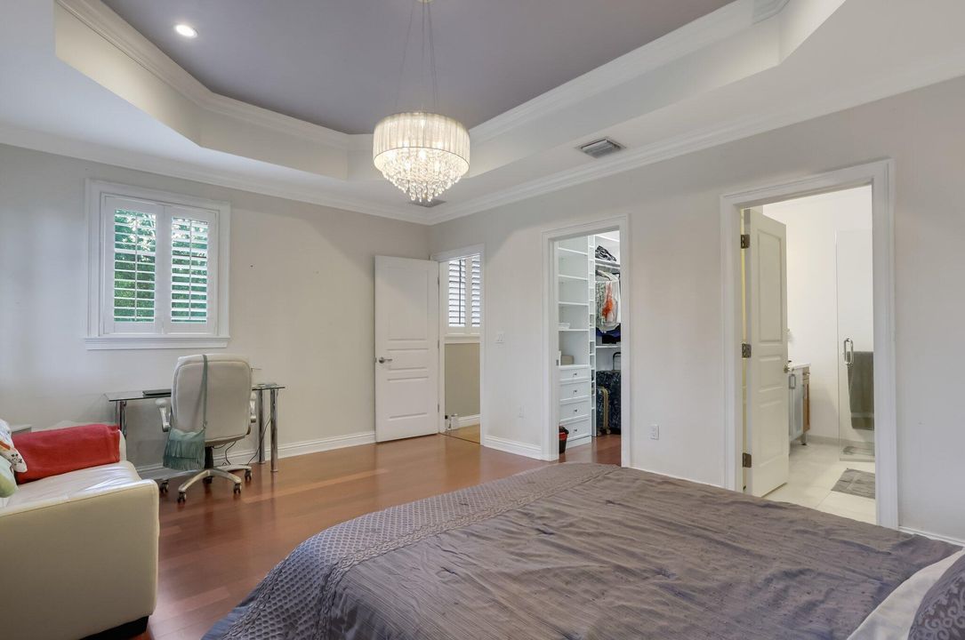 For Sale: $3,265,000 (5 beds, 5 baths, 4182 Square Feet)