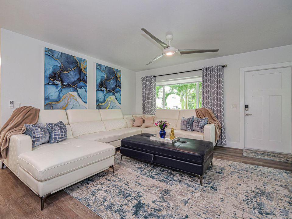 For Sale: $847,000 (4 beds, 3 baths, 2276 Square Feet)