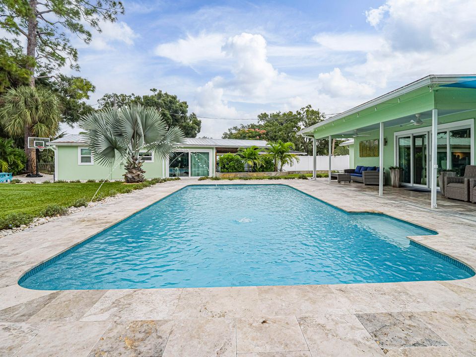 For Sale: $847,000 (4 beds, 3 baths, 2276 Square Feet)