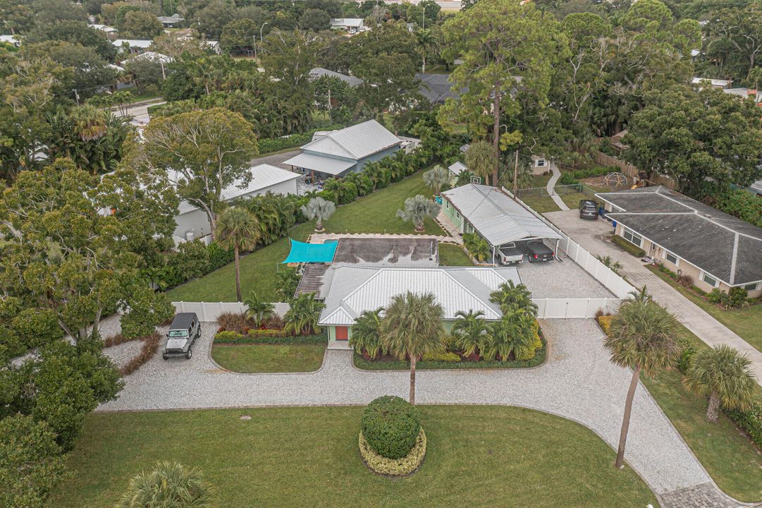 For Sale: $847,000 (4 beds, 3 baths, 2276 Square Feet)