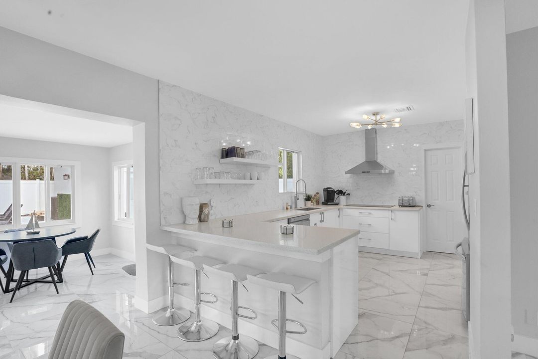 For Sale: $2,295,000 (4 beds, 3 baths, 2198 Square Feet)