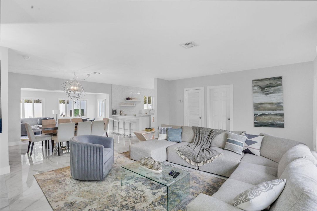 For Sale: $2,295,000 (4 beds, 3 baths, 2198 Square Feet)