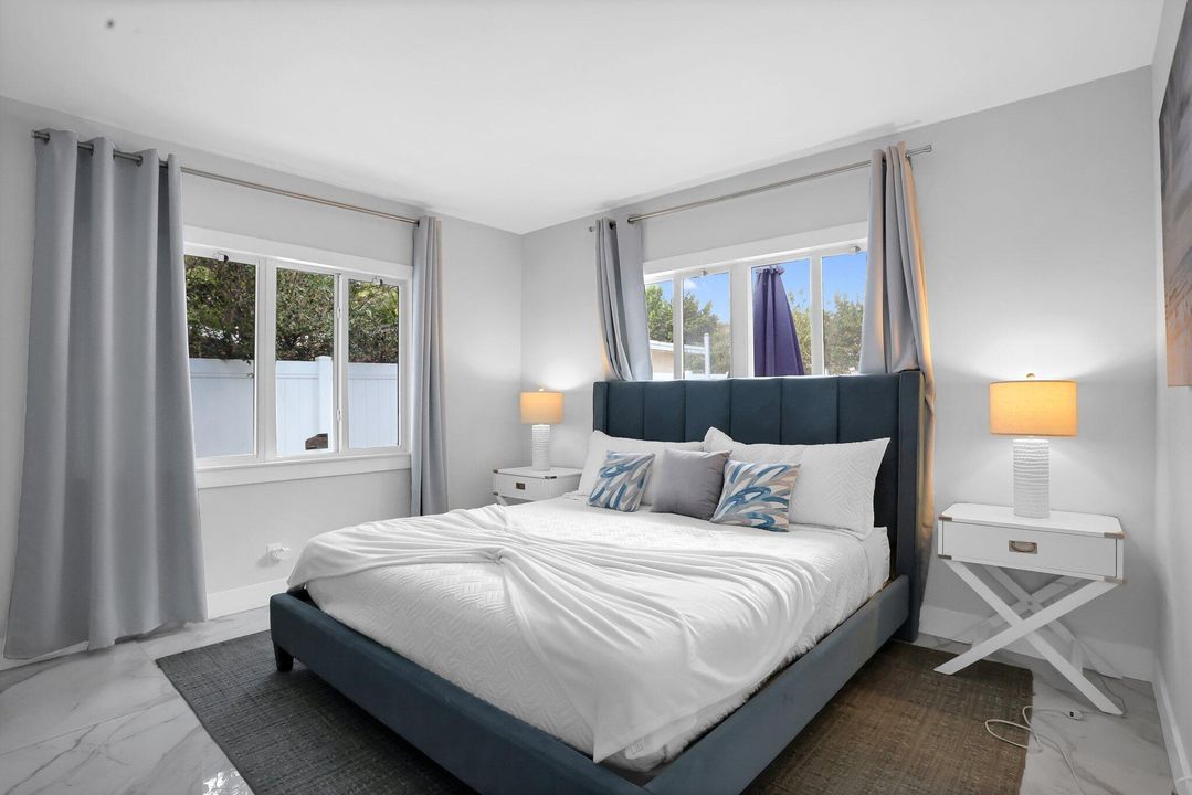 For Sale: $2,295,000 (4 beds, 3 baths, 2198 Square Feet)