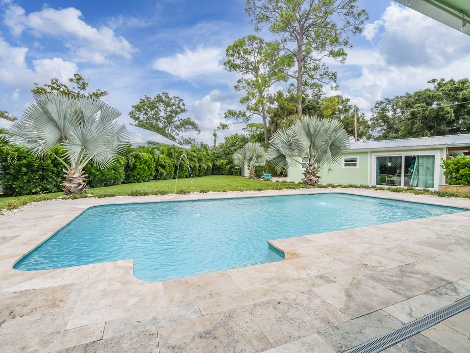 For Sale: $847,000 (4 beds, 3 baths, 2276 Square Feet)