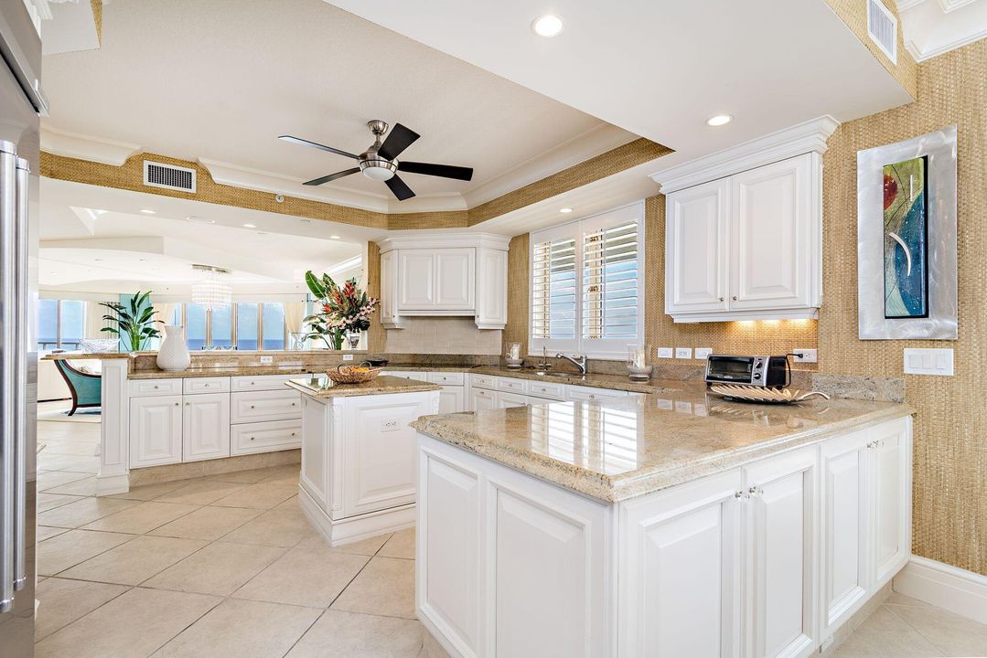 En Venta: $5,200,000 (3 camas, 3 baños, 4069 Pies cuadrados)