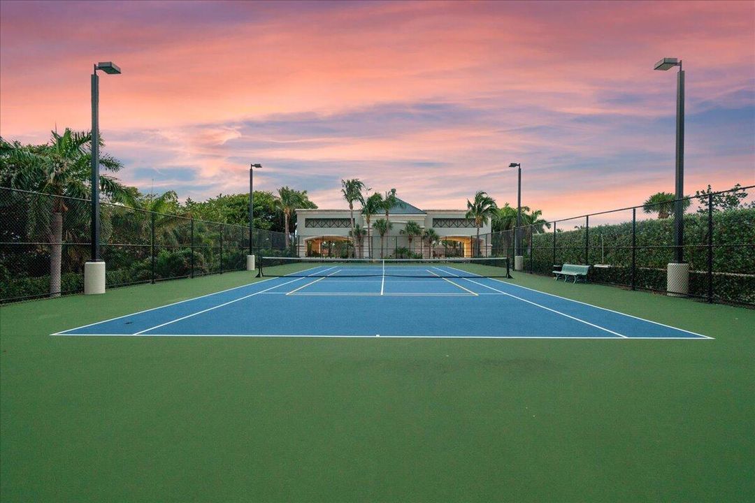 En Venta: $5,200,000 (3 camas, 3 baños, 4069 Pies cuadrados)