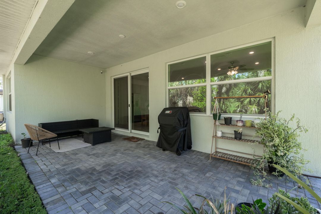 En Venta: $399,000 (3 camas, 3 baños, 1598 Pies cuadrados)