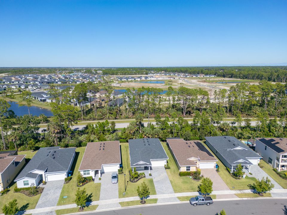 En Venta: $399,000 (3 camas, 3 baños, 1598 Pies cuadrados)