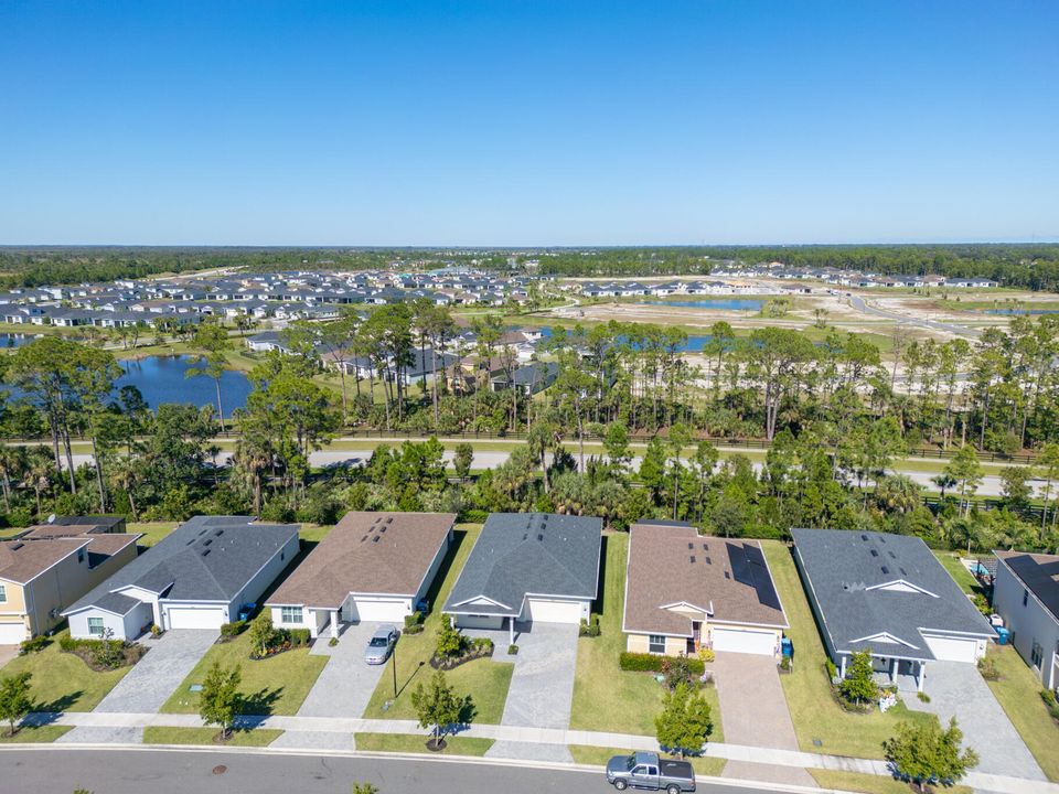 En Venta: $399,000 (3 camas, 3 baños, 1598 Pies cuadrados)