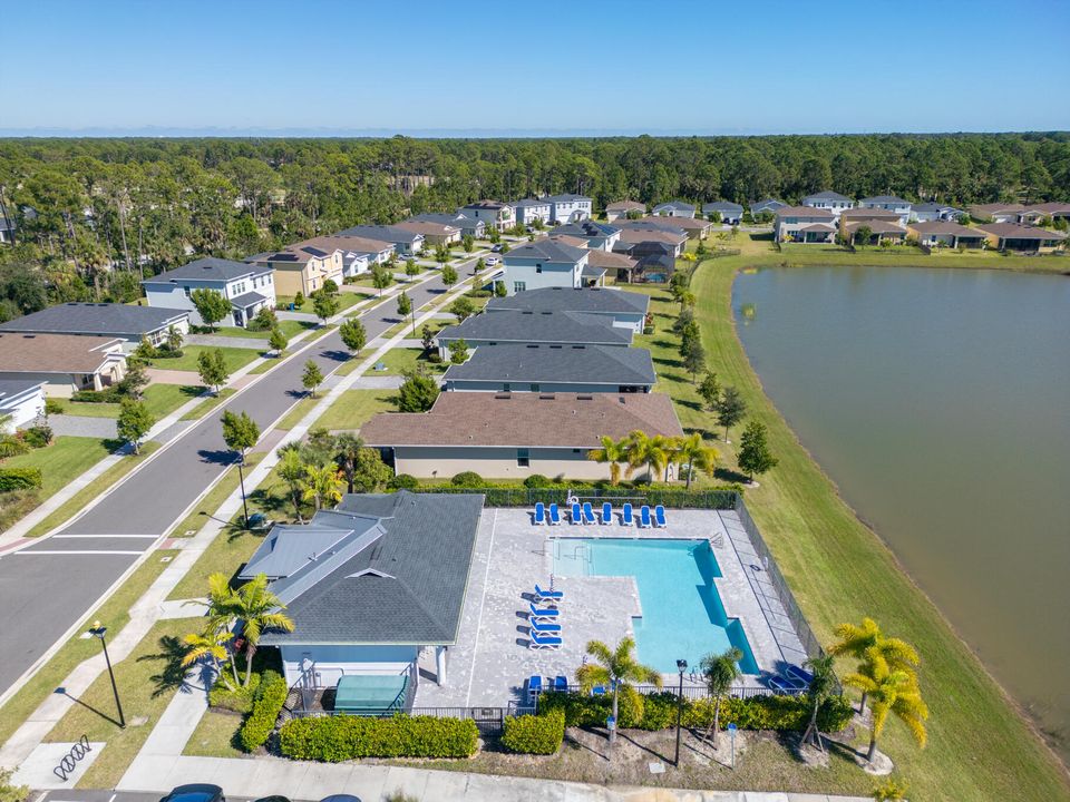 En Venta: $399,000 (3 camas, 3 baños, 1598 Pies cuadrados)