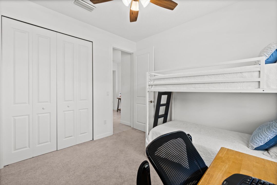 En Venta: $399,000 (3 camas, 3 baños, 1598 Pies cuadrados)