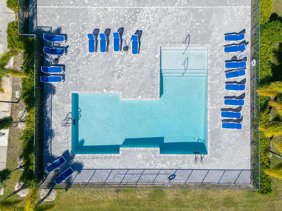 En Venta: $399,000 (3 camas, 3 baños, 1598 Pies cuadrados)