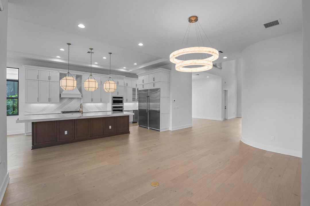 En Venta: $2,949,990 (5 camas, 5 baños, 5167 Pies cuadrados)