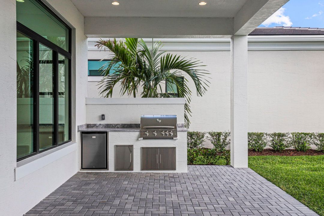 En Venta: $2,949,990 (5 camas, 5 baños, 5167 Pies cuadrados)