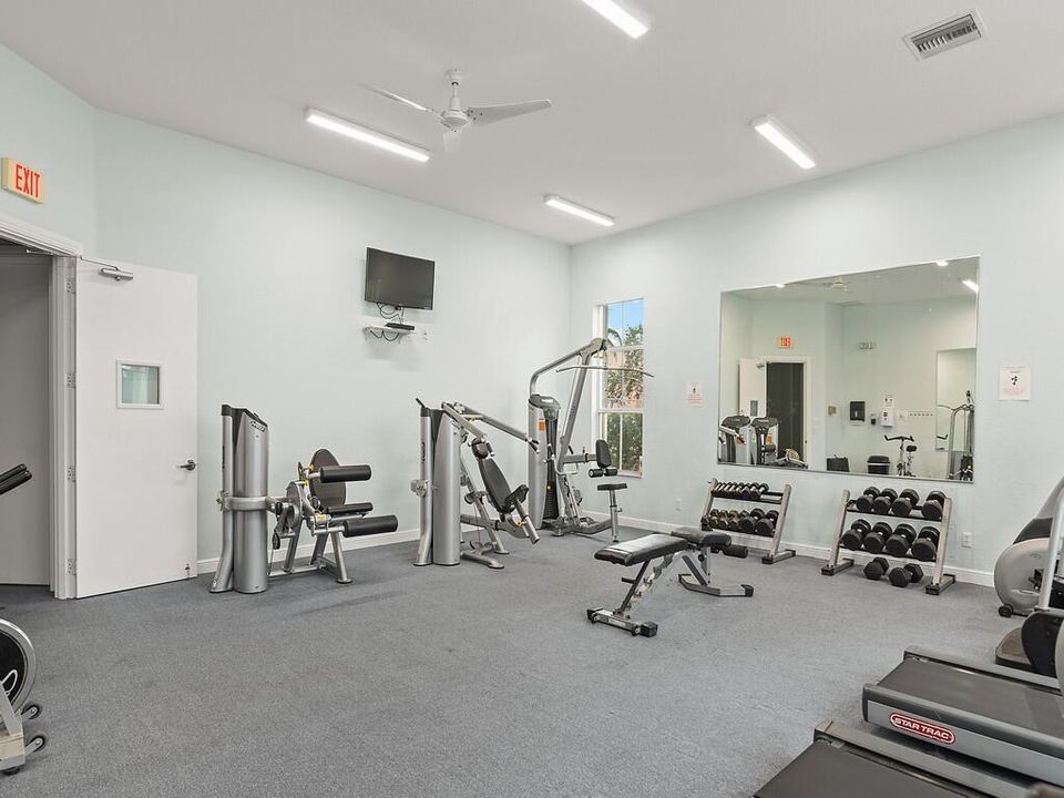 For Sale: $325,000 (3 beds, 2 baths, 1377 Square Feet)