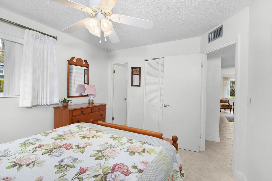 For Sale: $139,000 (2 beds, 2 baths, 894 Square Feet)
