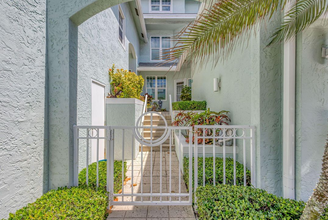 En Venta: $1,397,000 (3 camas, 3 baños, 1822 Pies cuadrados)