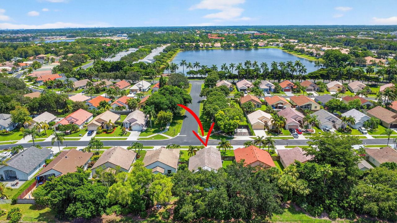 出租: $5,800 (3 贝兹, 2 浴室, 1358 平方英尺)