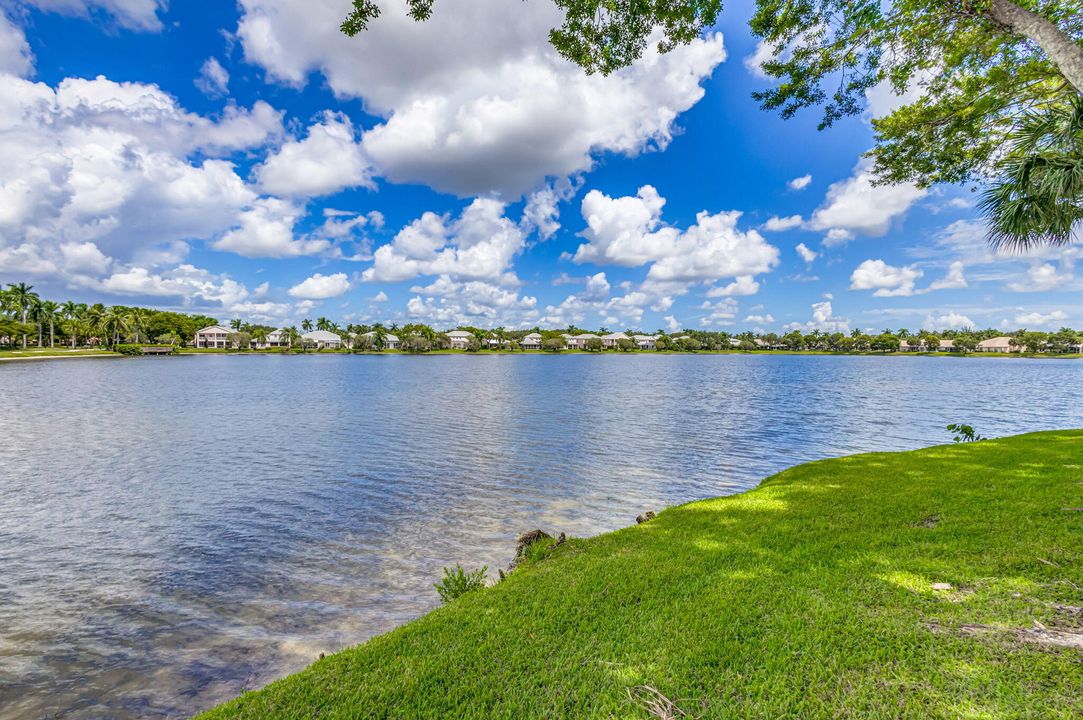 出租: $5,800 (3 贝兹, 2 浴室, 1358 平方英尺)