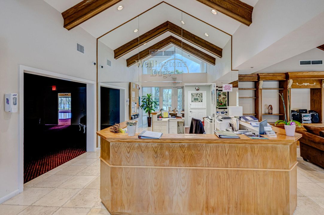 出租: $5,800 (3 贝兹, 2 浴室, 1358 平方英尺)