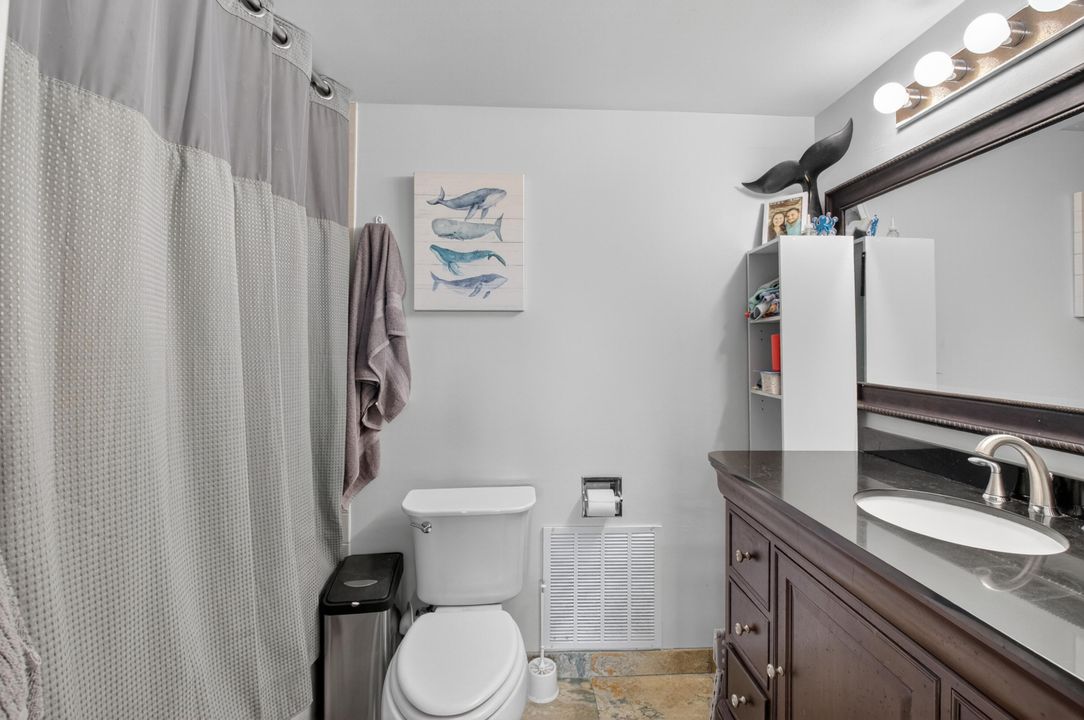 Active With Contract: $339,000 (2 beds, 2 baths, 1302 Square Feet)