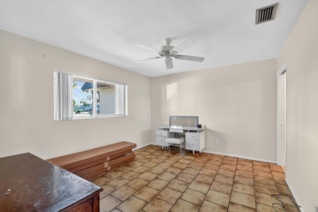 Active With Contract: $165,000 (2 beds, 2 baths, 1014 Square Feet)