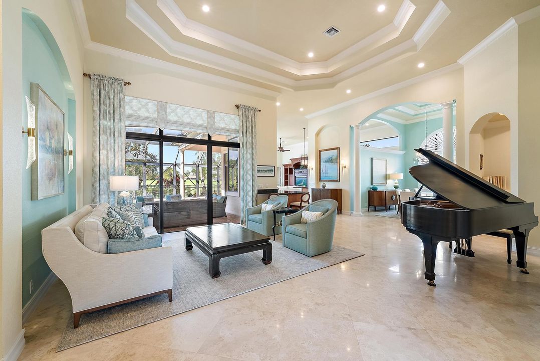 На продажу: $1,895,000 (4 спален, 3 ванн, 3743 Квадратных фут)