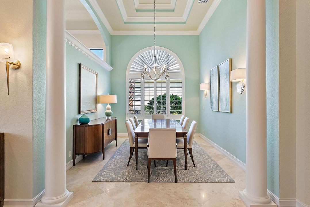 На продажу: $1,895,000 (4 спален, 3 ванн, 3743 Квадратных фут)