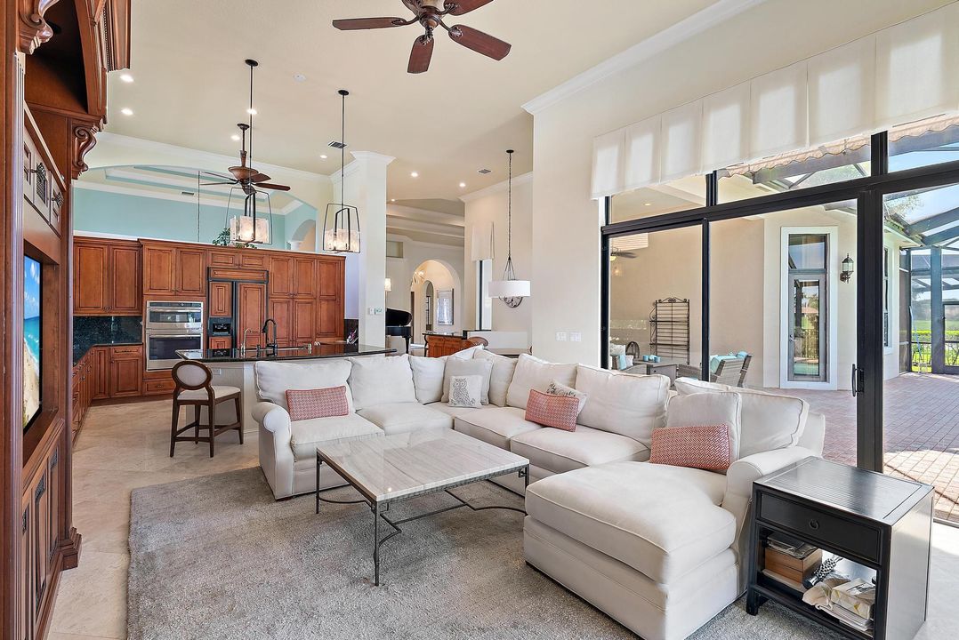 На продажу: $1,895,000 (4 спален, 3 ванн, 3743 Квадратных фут)