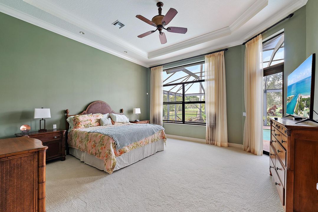 На продажу: $1,895,000 (4 спален, 3 ванн, 3743 Квадратных фут)