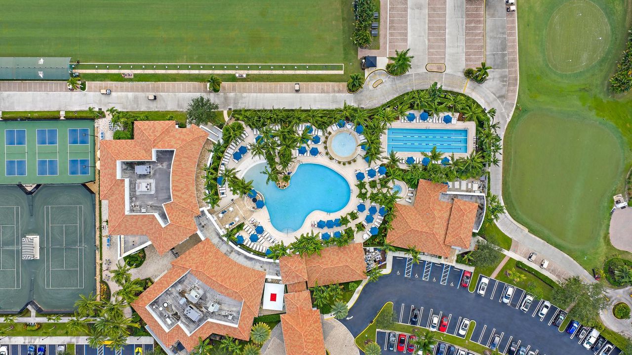 На продажу: $1,895,000 (4 спален, 3 ванн, 3743 Квадратных фут)