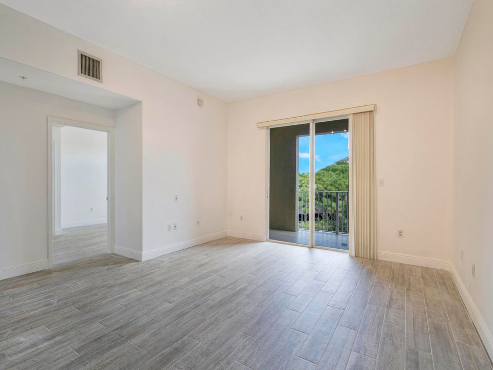 En Venta: $288,000 (1 camas, 1 baños, 823 Pies cuadrados)