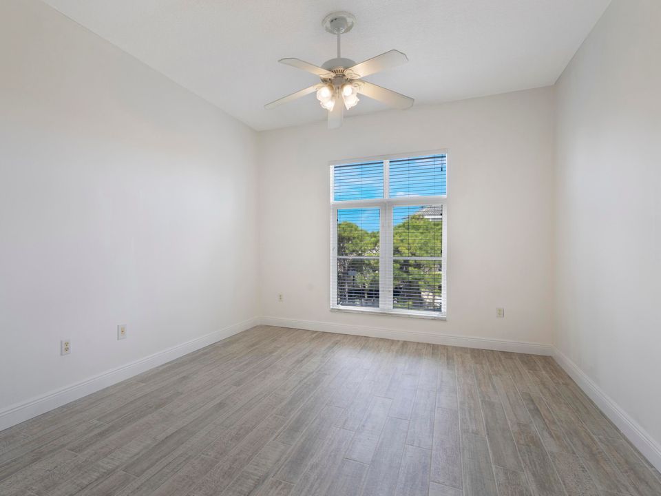 En Venta: $288,000 (1 camas, 1 baños, 823 Pies cuadrados)