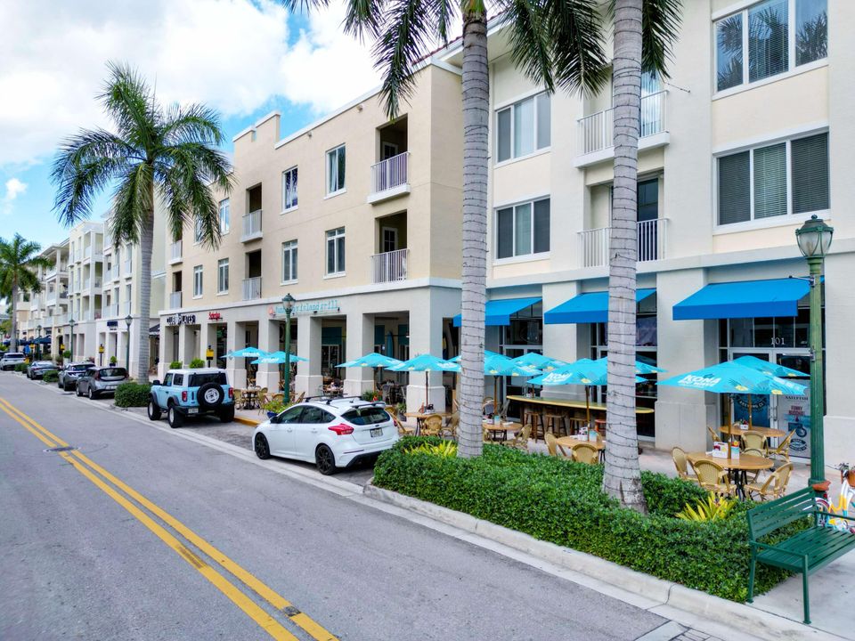 En Venta: $288,000 (1 camas, 1 baños, 823 Pies cuadrados)