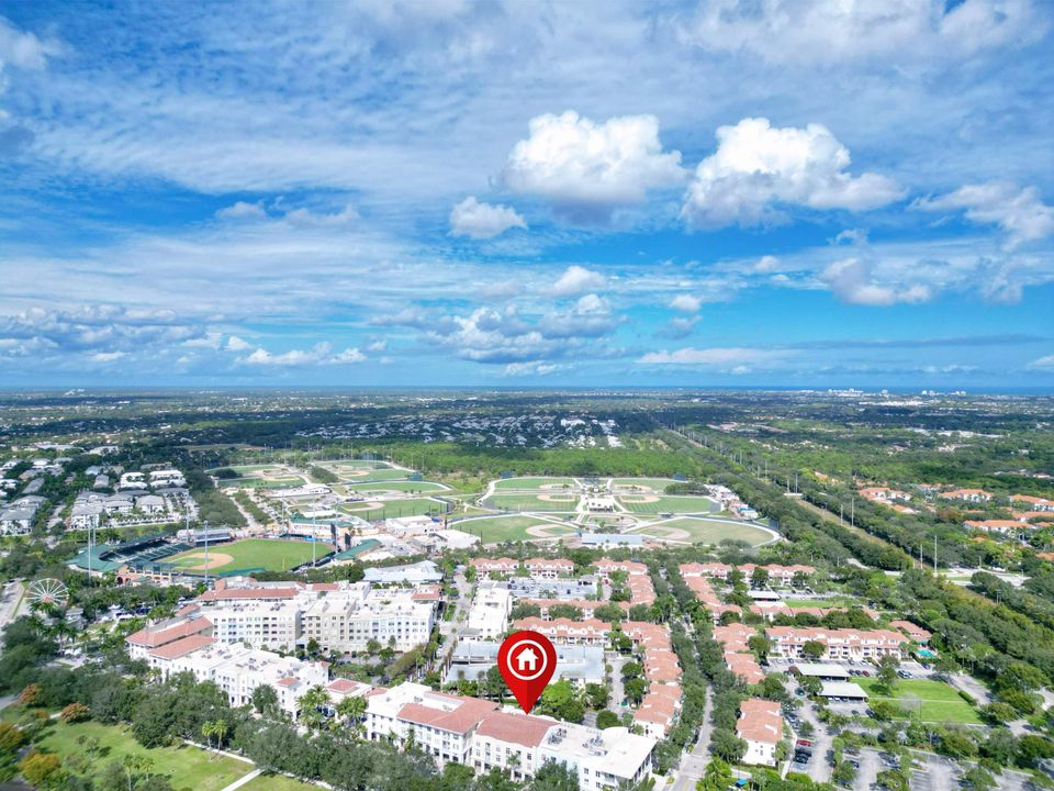 En Venta: $288,000 (1 camas, 1 baños, 823 Pies cuadrados)