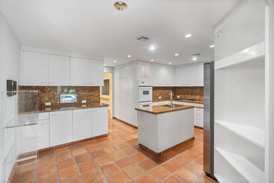 待售: $1,425,000 (5 贝兹, 4 浴室, 4338 平方英尺)