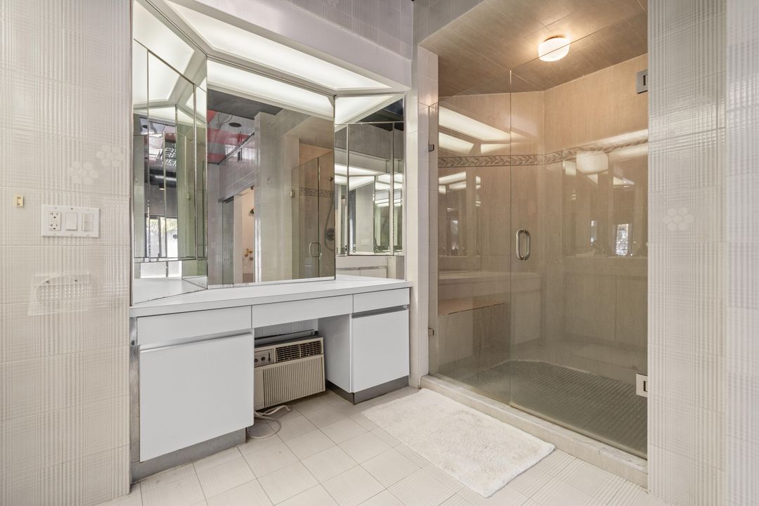 待售: $1,425,000 (5 贝兹, 4 浴室, 4338 平方英尺)