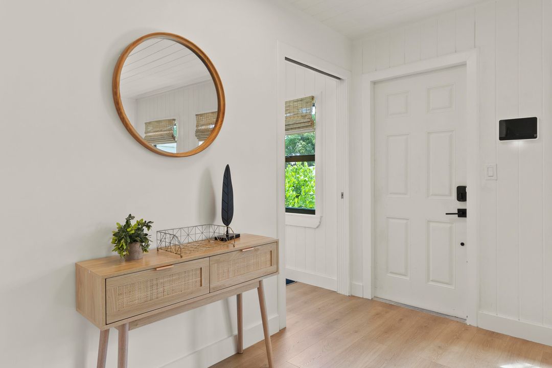 For Rent: $9,500 (4 beds, 2 baths, 1264 Square Feet)