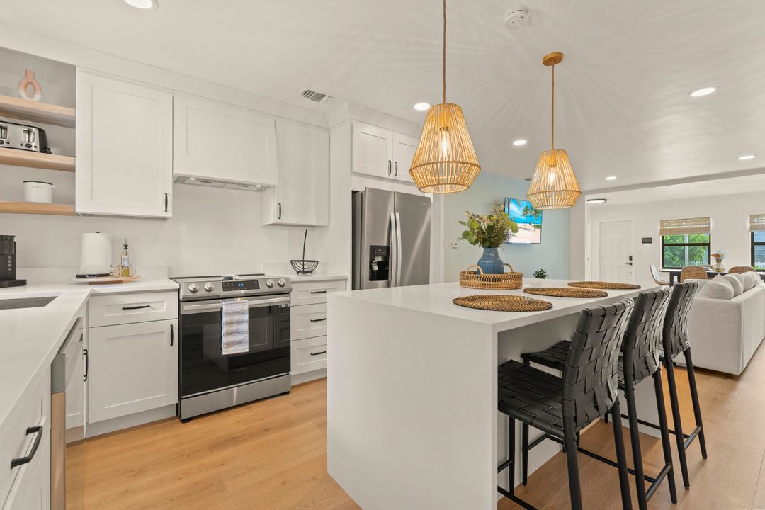 For Rent: $9,500 (4 beds, 2 baths, 1264 Square Feet)