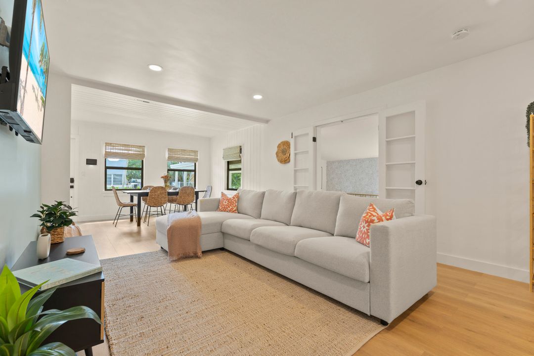 For Rent: $9,500 (4 beds, 2 baths, 1264 Square Feet)