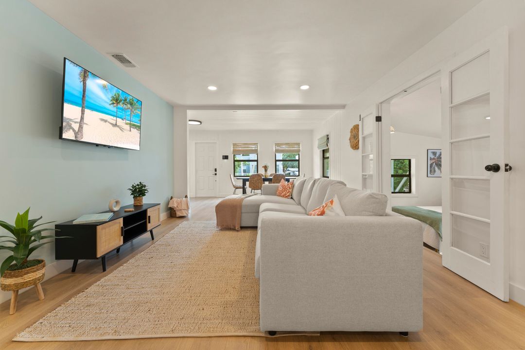 For Rent: $9,500 (4 beds, 2 baths, 1264 Square Feet)