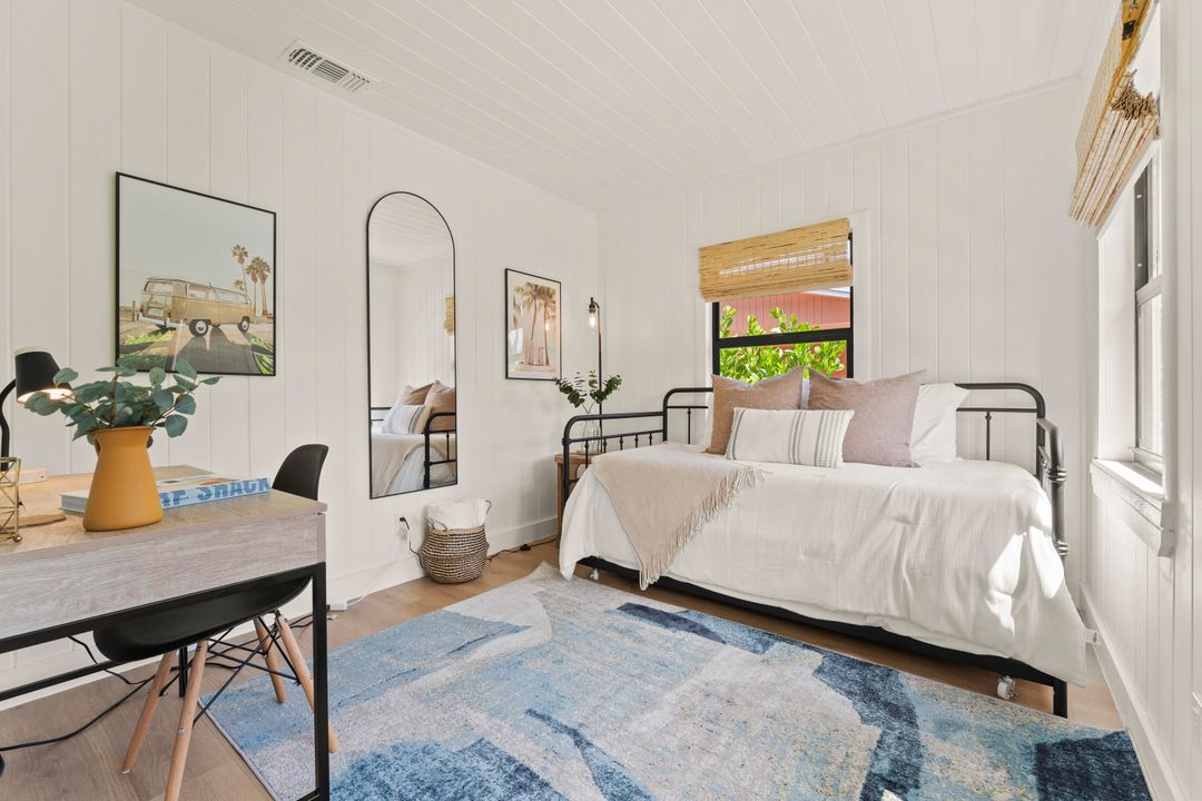 For Rent: $9,500 (4 beds, 2 baths, 1264 Square Feet)